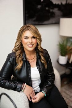 Stefany Hennigan New Photo